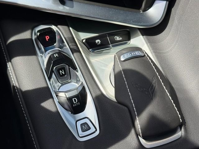 Used 2025 Chevrolet Corvette Stingray Preferred Cpe RWD image 18