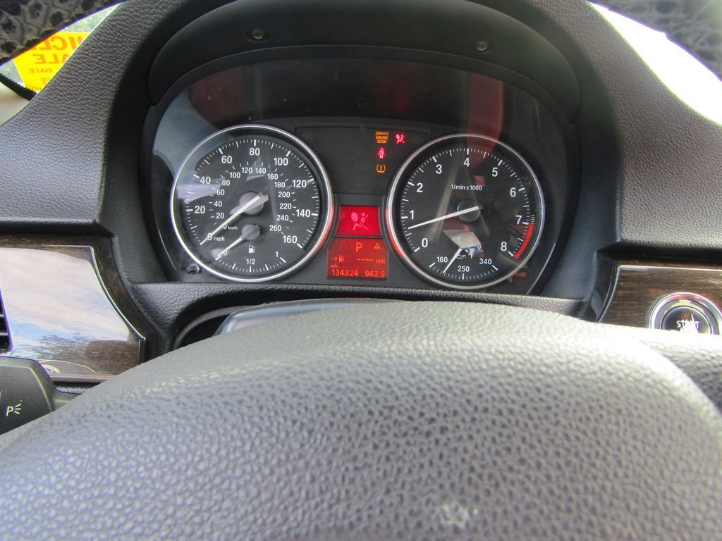 Used 2012 BMW 328i Convertible image 9