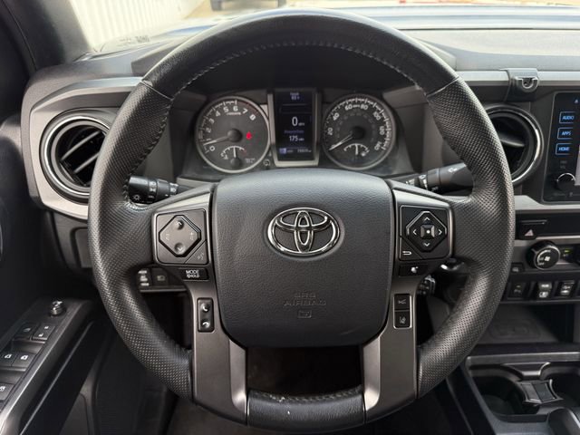 Used 2019 Toyota Tacoma TRD Sport w/ Technology Package image 14