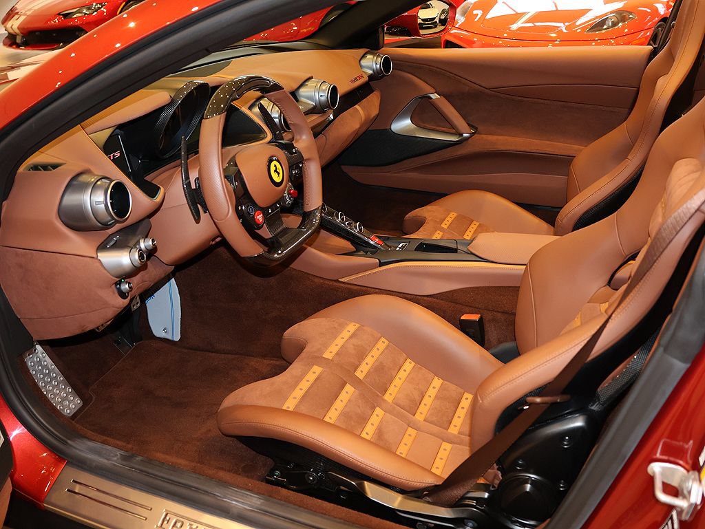 Certified 2023 Ferrari 812 GTS RWD image 4
