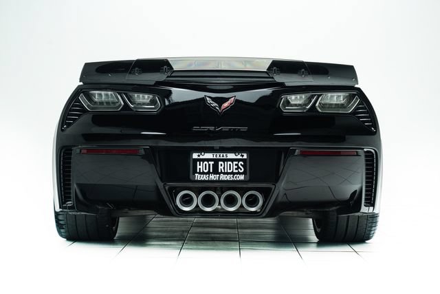 Used 2015 Chevrolet Corvette Z06 w/ 3LZ Preferred Equipment Group RWD image 16