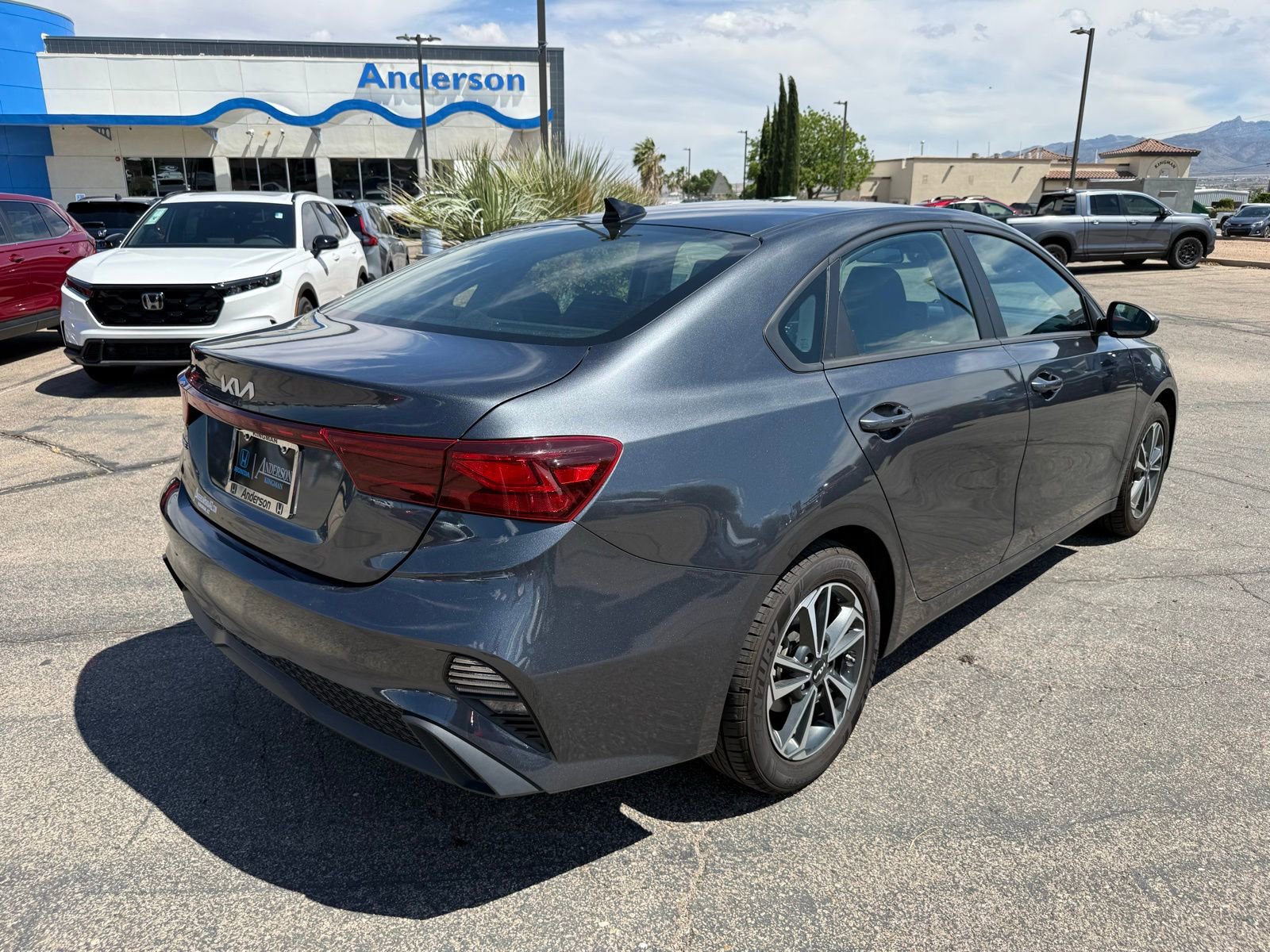 Used 2024 Kia Forte LXS FWD image 5