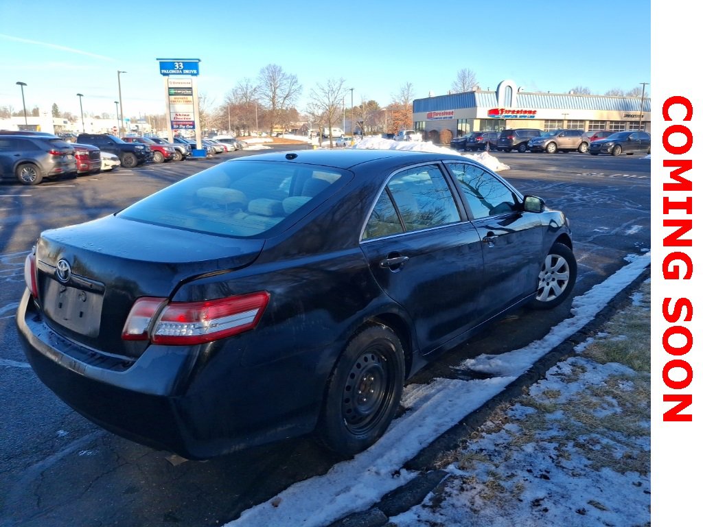 Used 2011 Toyota Camry LE image 4