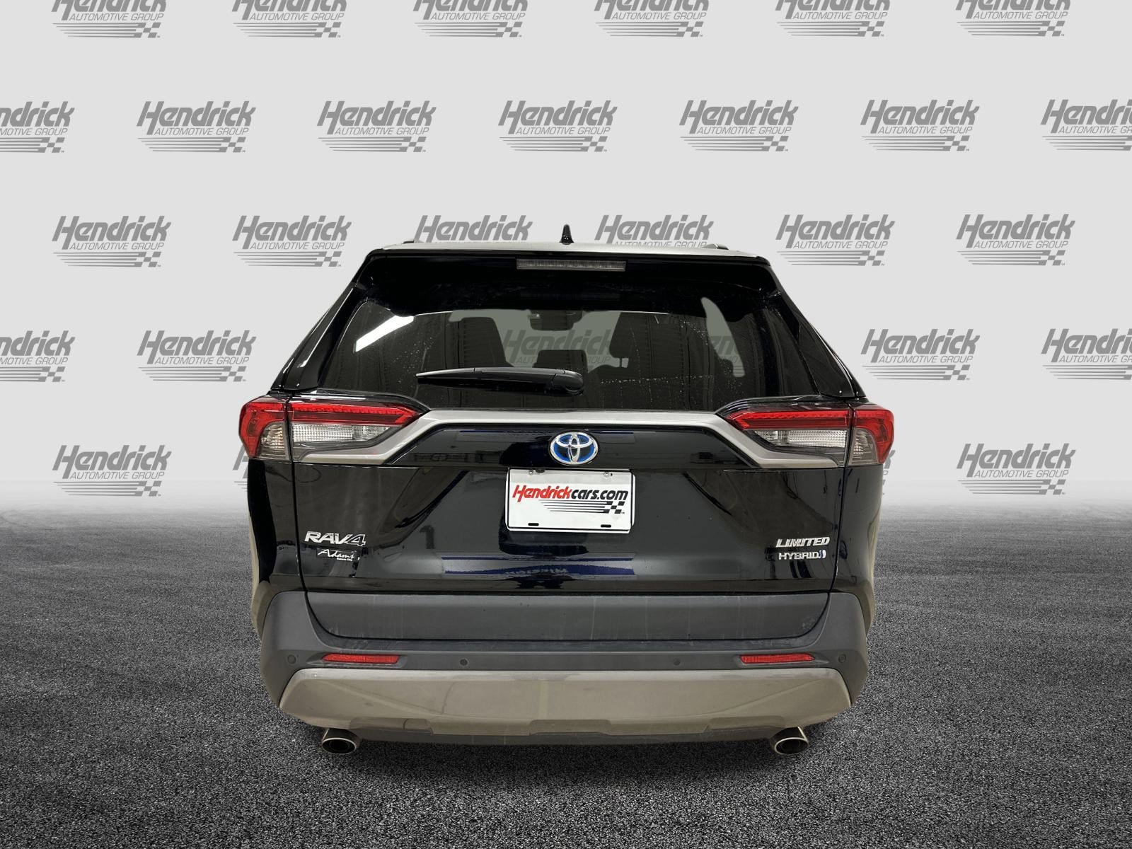 Used 2021 Toyota RAV4 Limited image 9