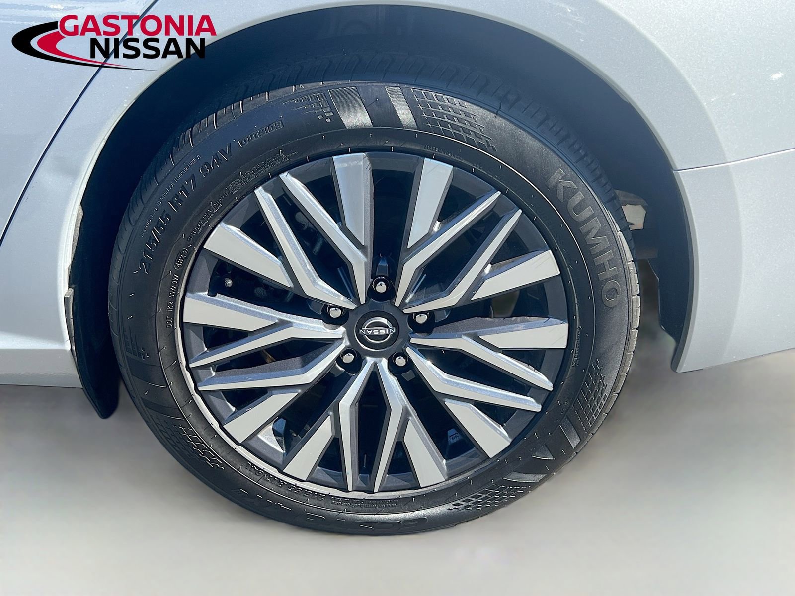 Used 2024 Nissan Altima 2.5 SV image 36