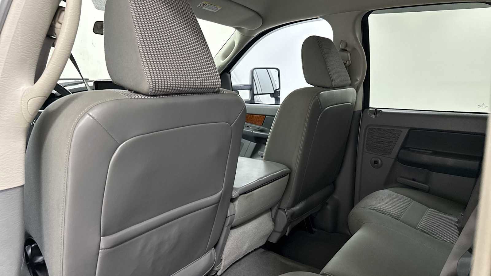 Used 2006 Dodge Ram 1500 Truck SLT image 24