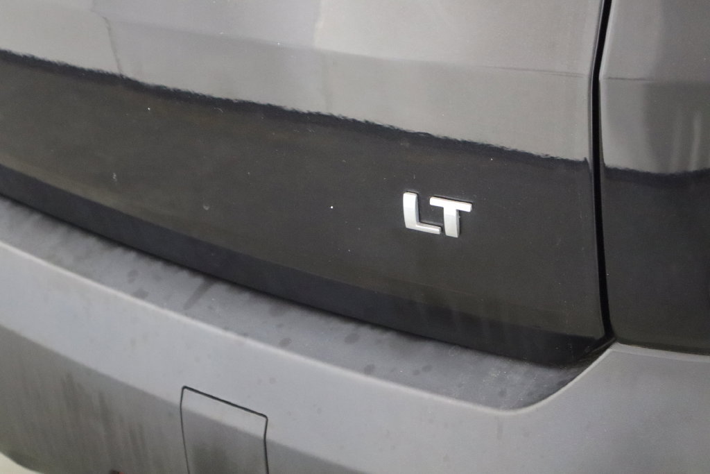 Used 2023 Chevrolet Traverse LT AWD/4WD image 40