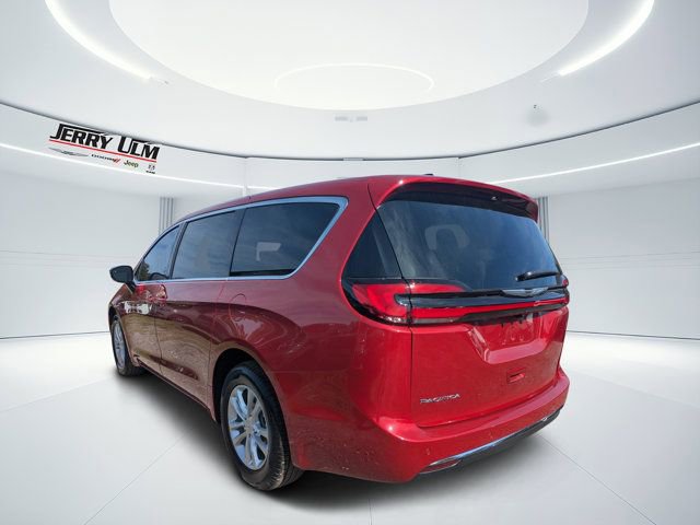 New 2026 Chrysler Pacifica Select FWD image 5
