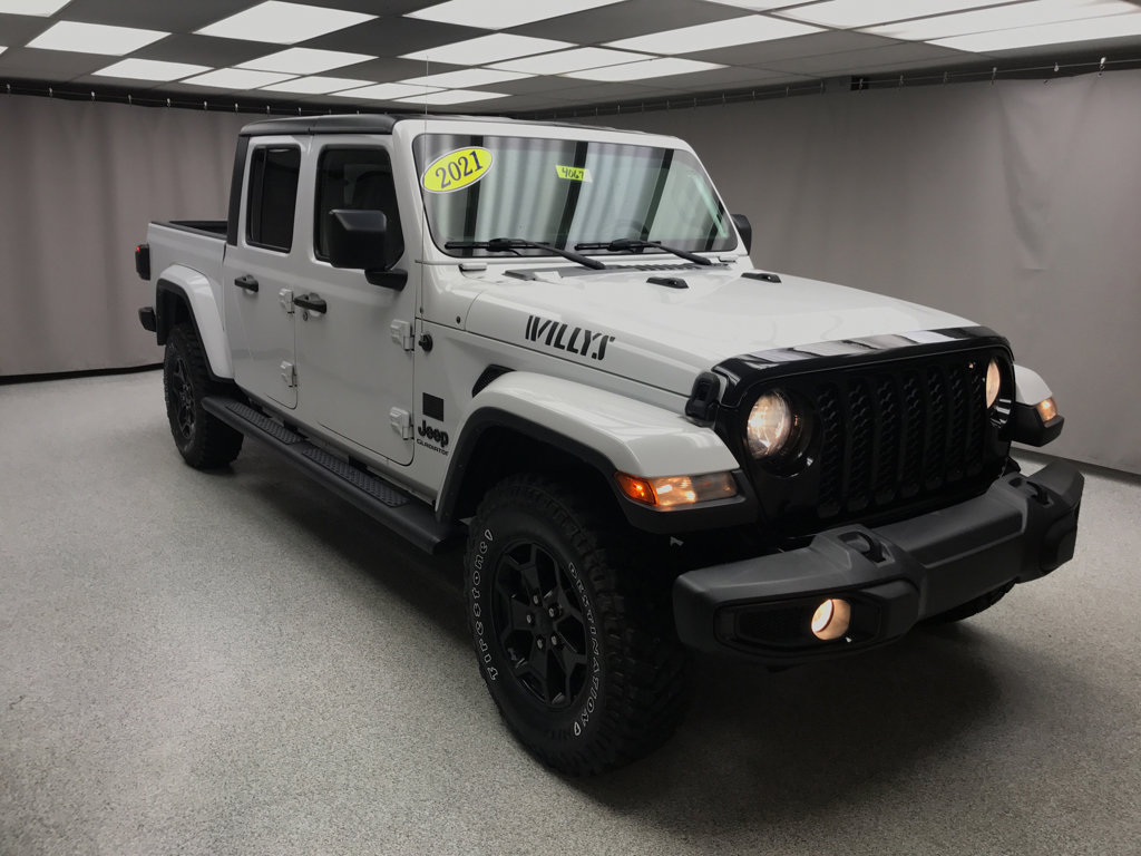 Used 2021 Jeep Gladiator Willys image 5