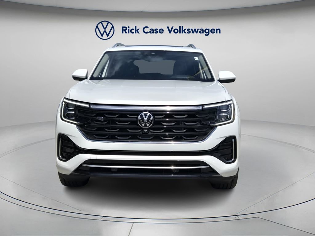 Used 2024 Volkswagen Atlas SEL Premium R-Line image 4