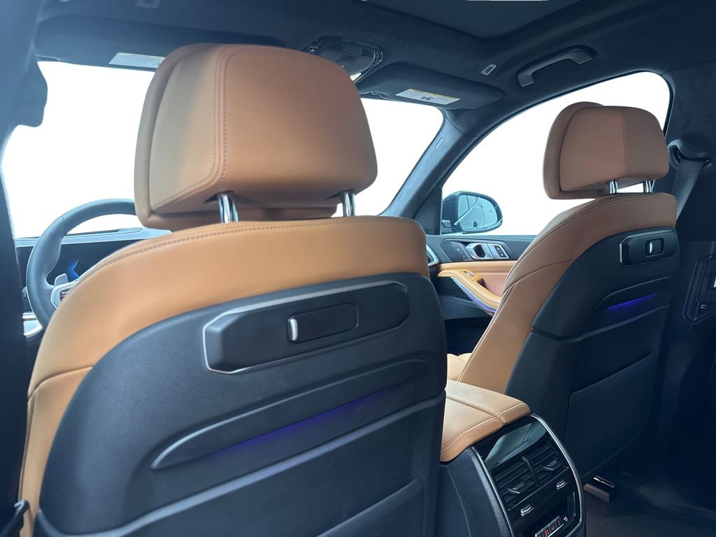 Used 2024 BMW X7 xDrive40i w/ M Sport Package image 37