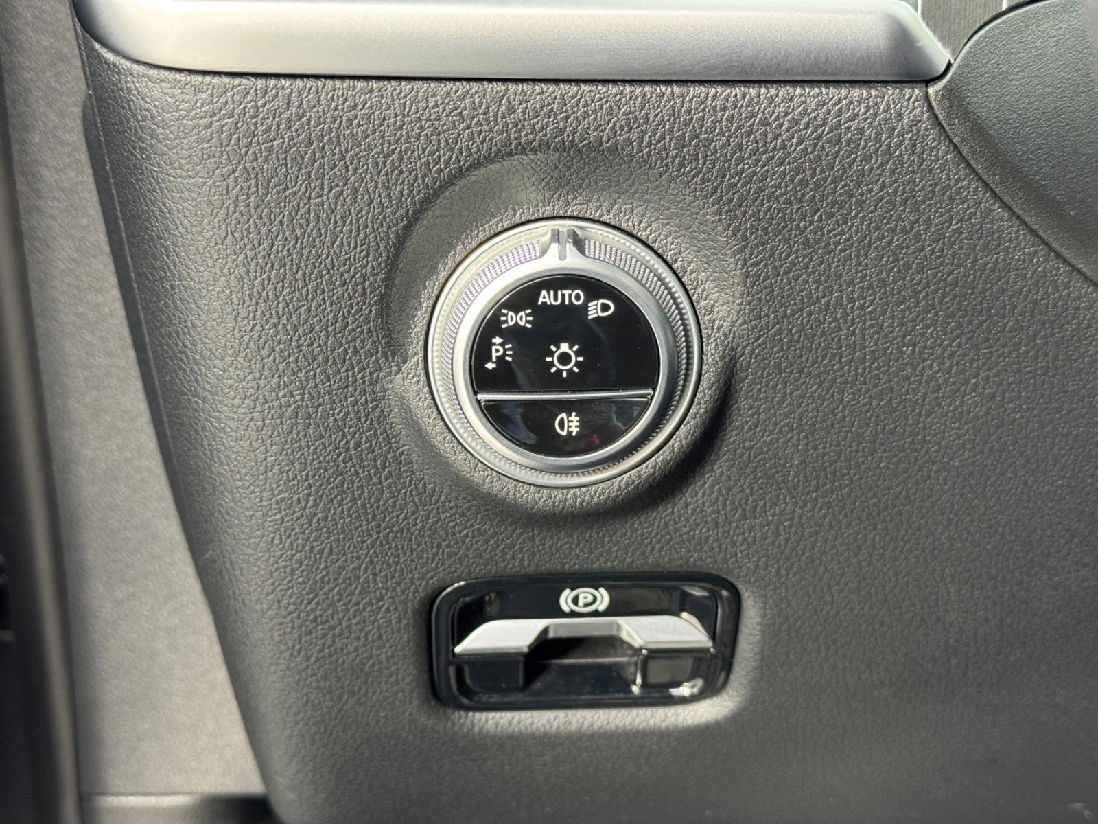 Used 2024 Mercedes-Benz C 43 AMG 4MATIC Sedan image 19