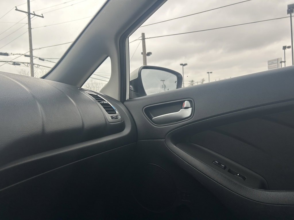 Used 2018 Kia Forte LX image 23