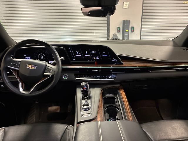 Certified 2024 Cadillac Escalade ESV Premium Luxury w/ Performance Package AWD/4WD image 12