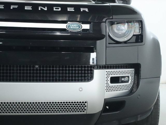 Certified 2023 Land Rover Defender 130 SE AWD/4WD image 46