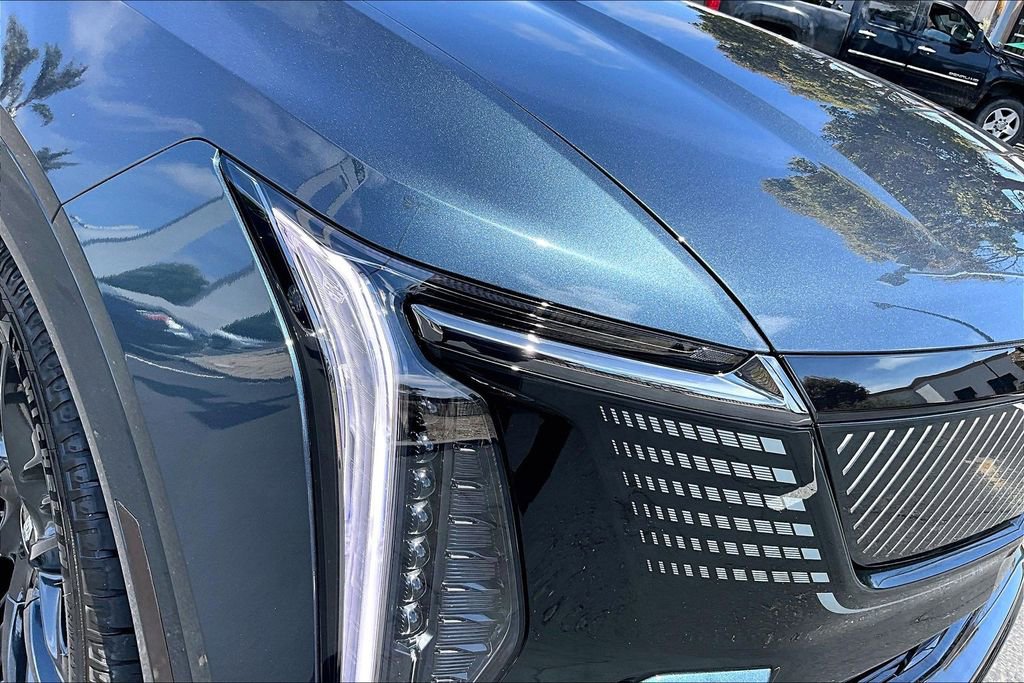 Used 2026 Cadillac Escalade IQ Sport 1 w/ LPO, ONYX Package AWD/4WD image 27