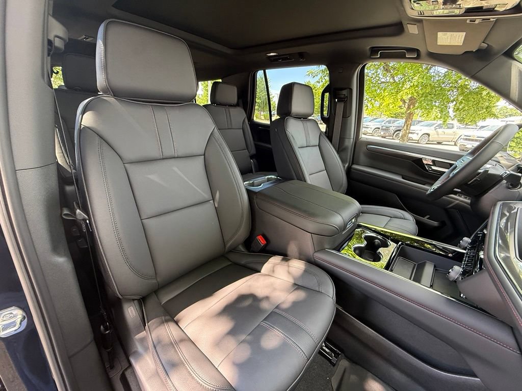 New 2026 Chevrolet Tahoe RST w/ Comfort Package AWD/4WD image 32
