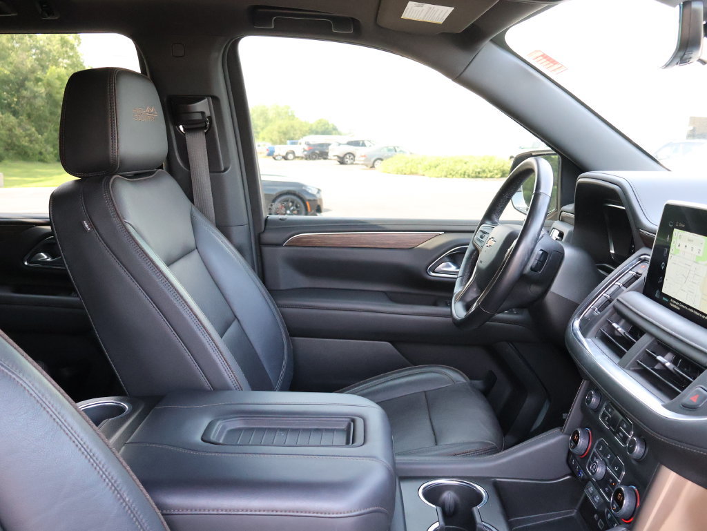 Used 2023 Chevrolet Tahoe High Country AWD/4WD image 10