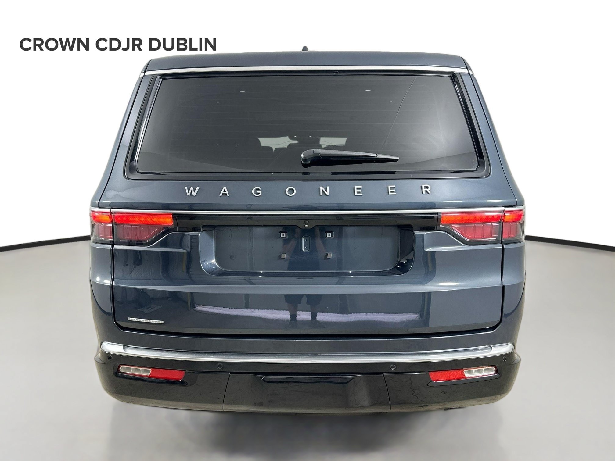Certified 2023 Jeep Wagoneer 4WD w/ Premium Group I image 7