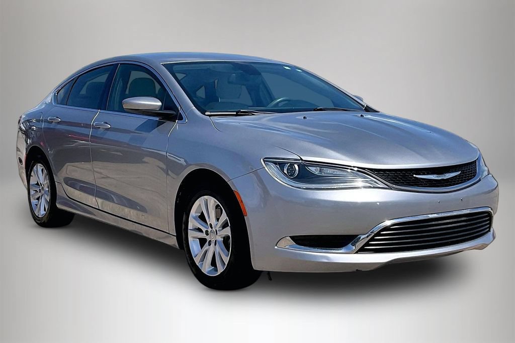 Used 2015 Chrysler 200 Limited FWD image 1
