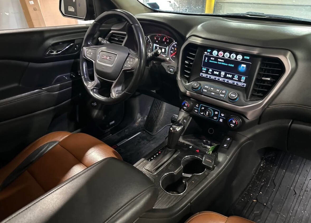 Used 2018 GMC Acadia SLT w/ LPO, Protection Package image 13
