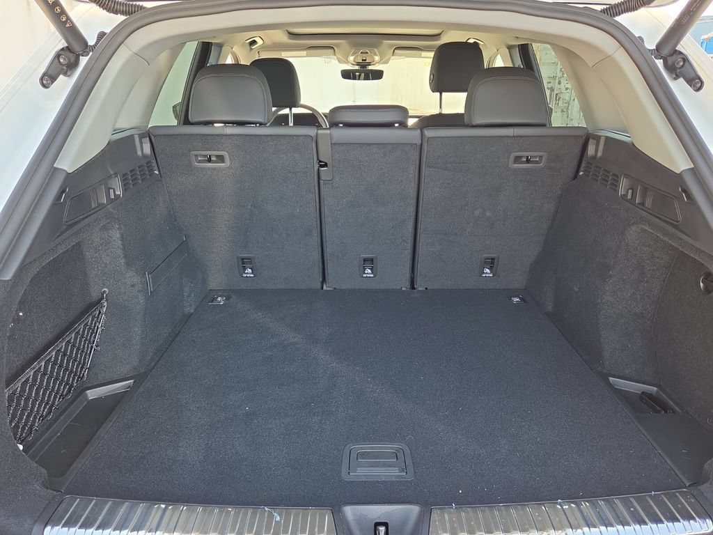 Certified 2025 Audi Q5 Premium w/ Convenience Package AWD/4WD image 17