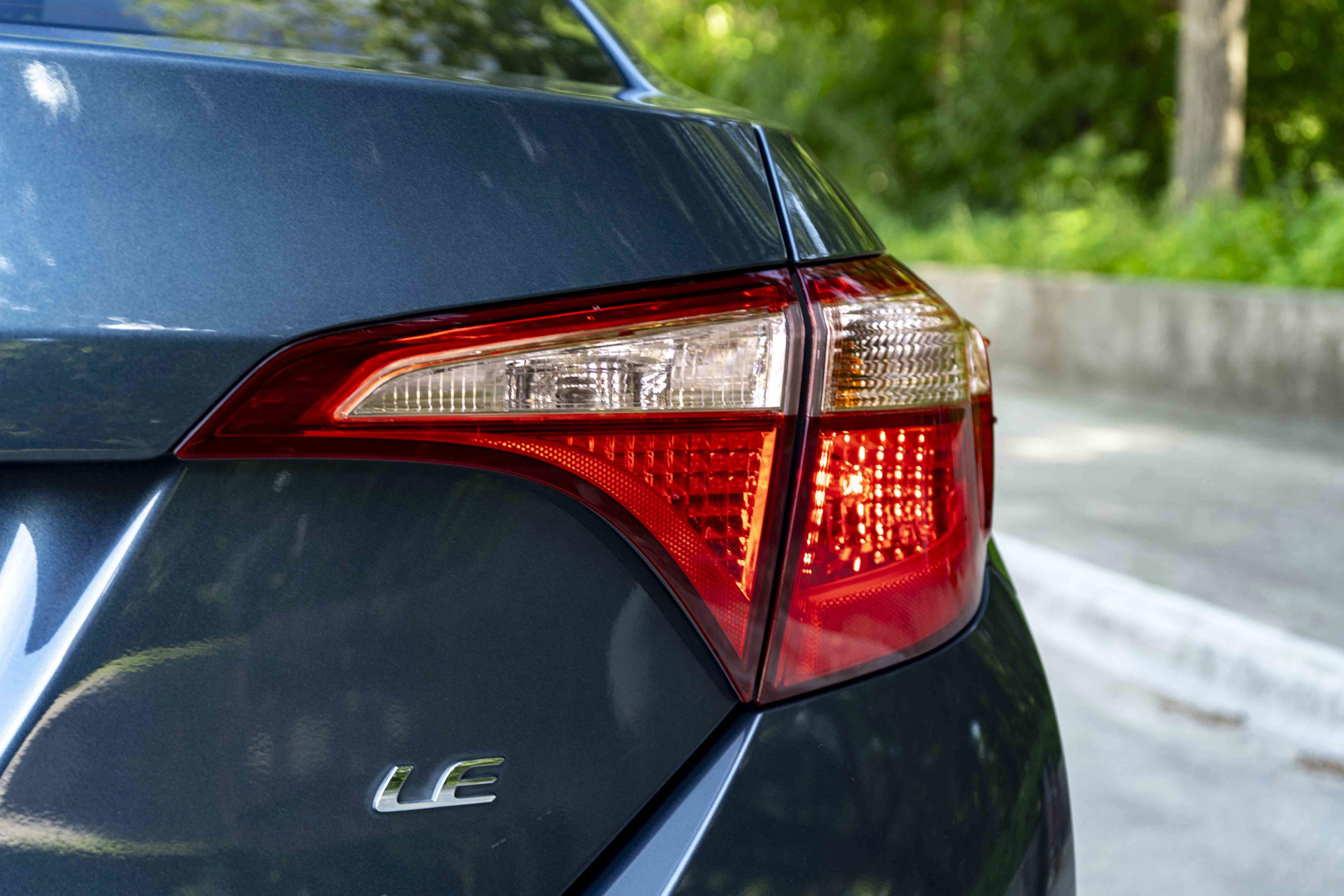 Used 2019 Toyota Corolla SE FWD image 13