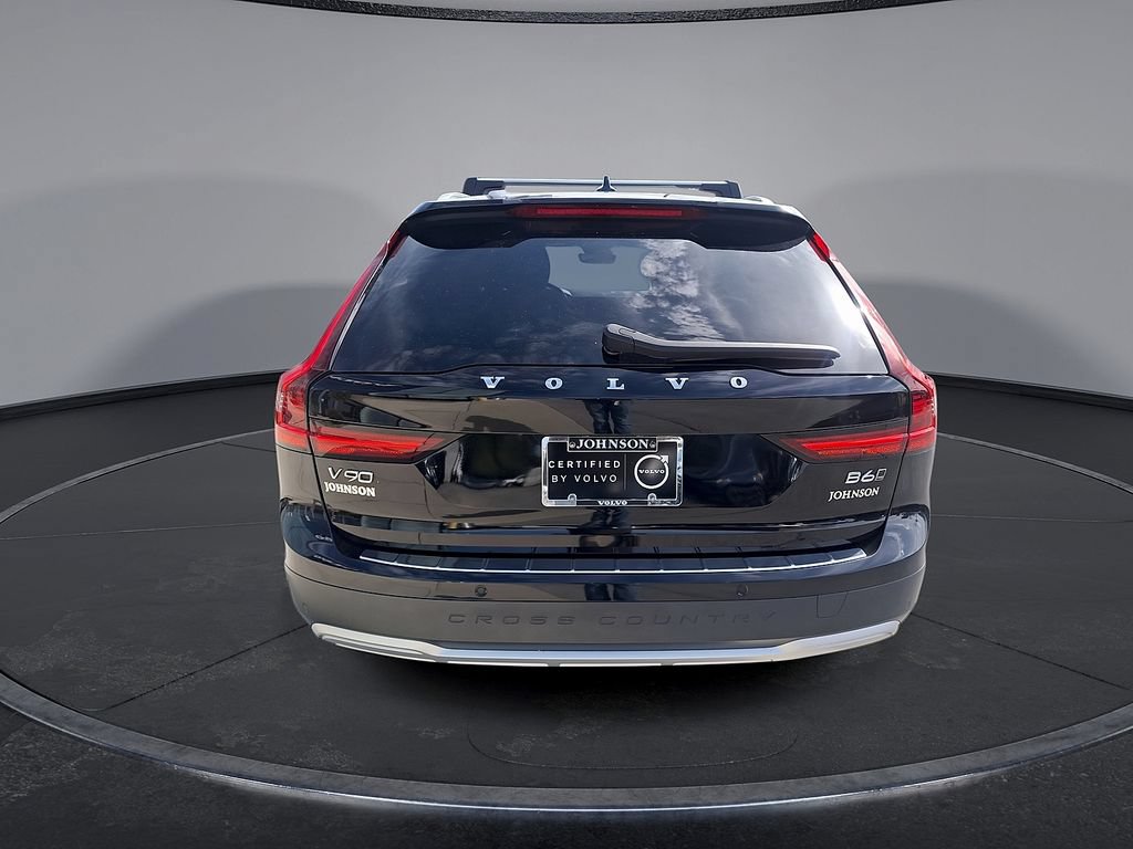 Certified 2024 Volvo V90 B6 Cross Country Plus w/ Protection Package Premier AWD/4WD image 29