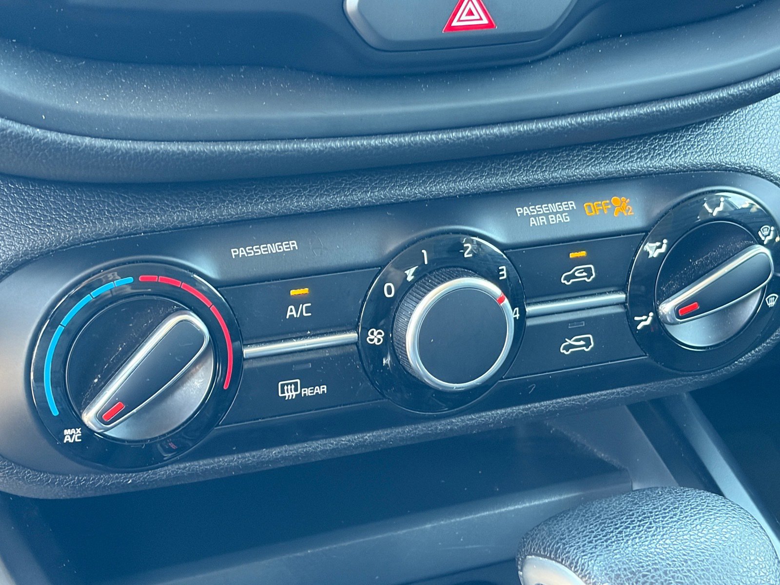 Certified 2020 Kia Soul S FWD image 25