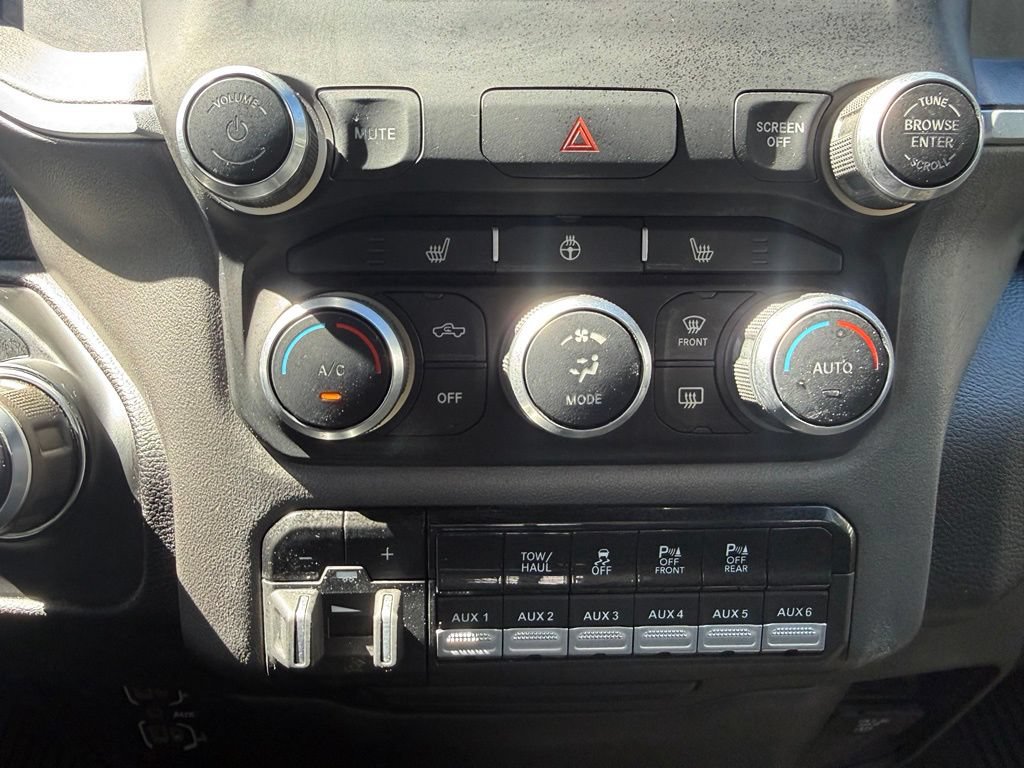 Used 2020 RAM 2500 Big Horn w/ Level 2 Equipment Group AWD/4WD image 26