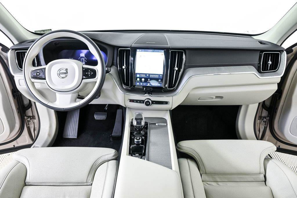 Certified 2024 Volvo XC60 B5 Ultimate w/ Climate Package AWD/4WD image 20