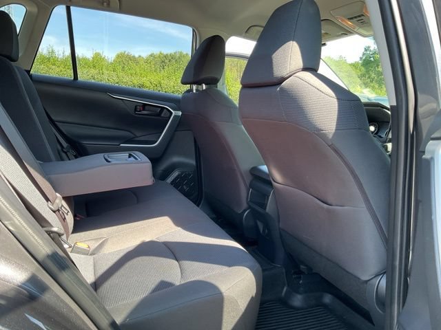 Used 2019 Toyota RAV4 LE AWD/4WD image 21