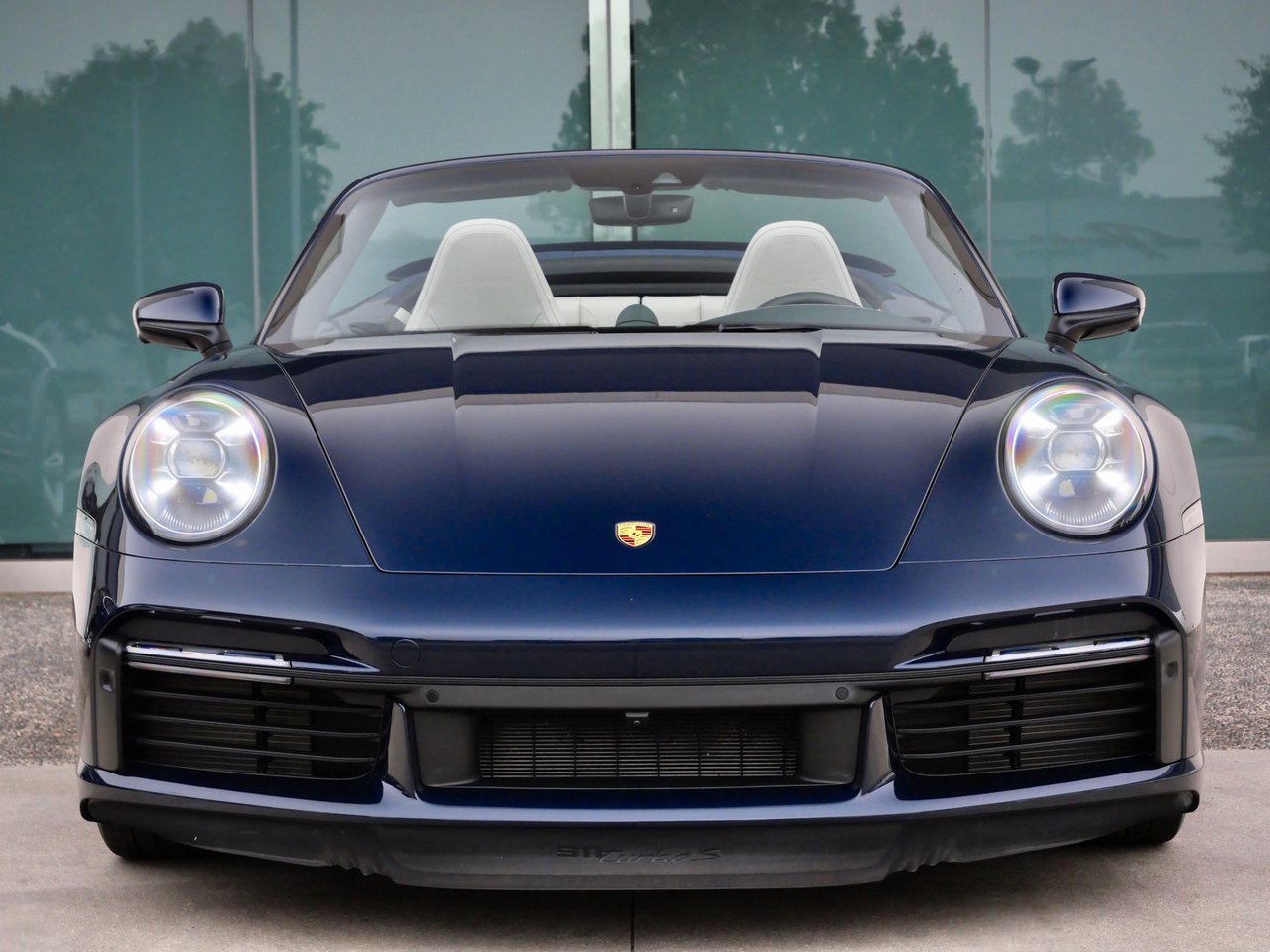Used 2022 Porsche 911 Turbo S image 2