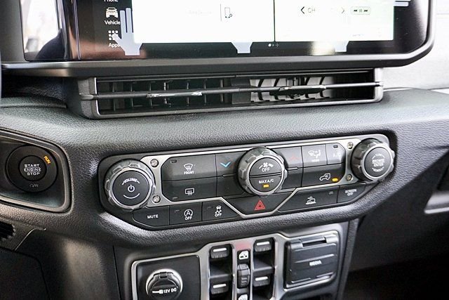 New 2026 Jeep Wrangler Unlimited Sport S image 32