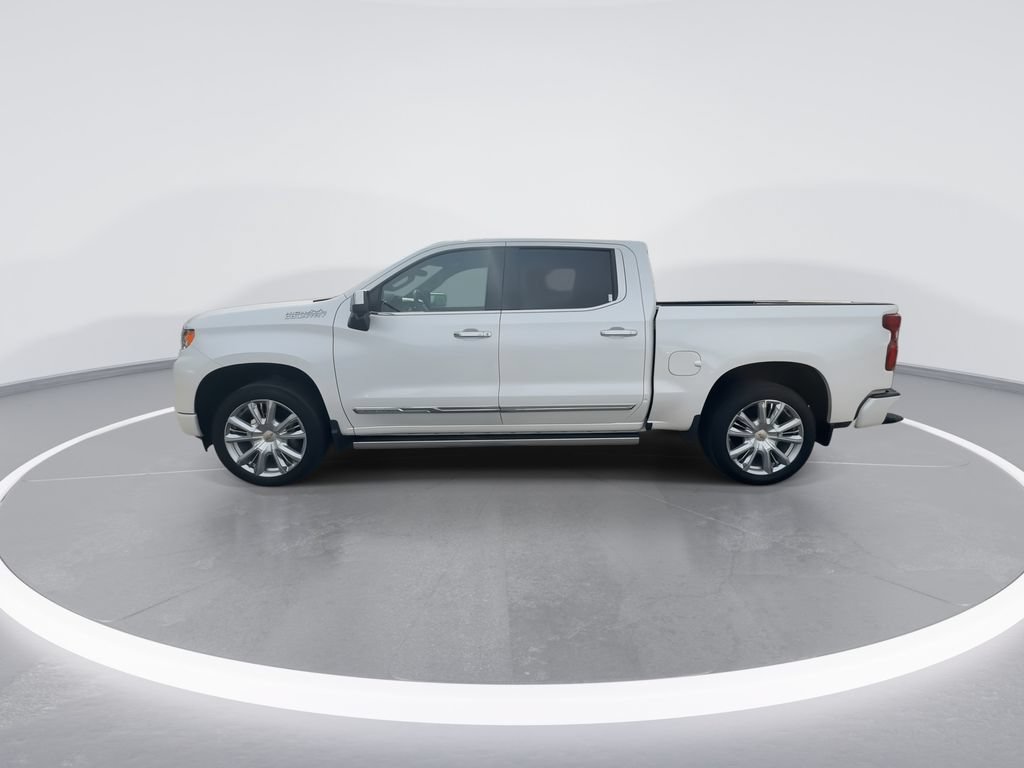 Used 2024 Chevrolet Silverado 1500 High Country w/ Technology Package AWD/4WD image 5