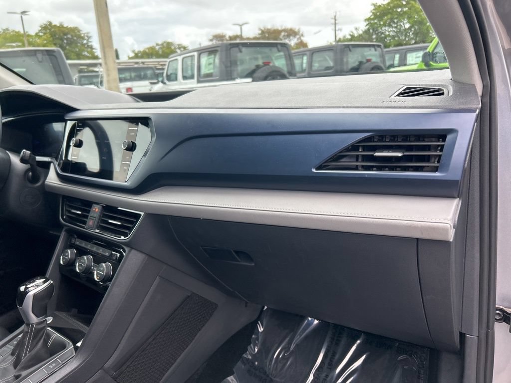 Used 2024 Volkswagen Taos SE FWD image 22