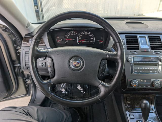 Used 2010 Cadillac DTS Luxury image 12