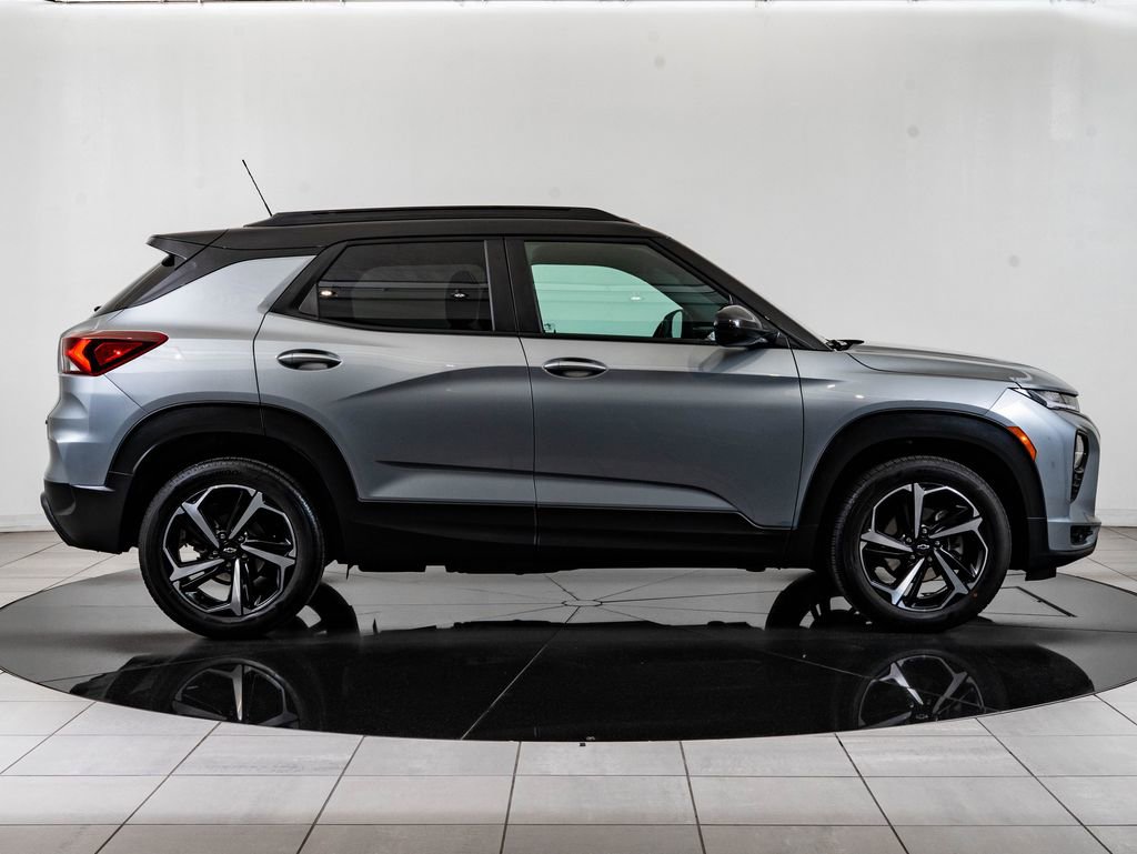 Used 2023 Chevrolet TrailBlazer RS w/ Convenience Package image 11