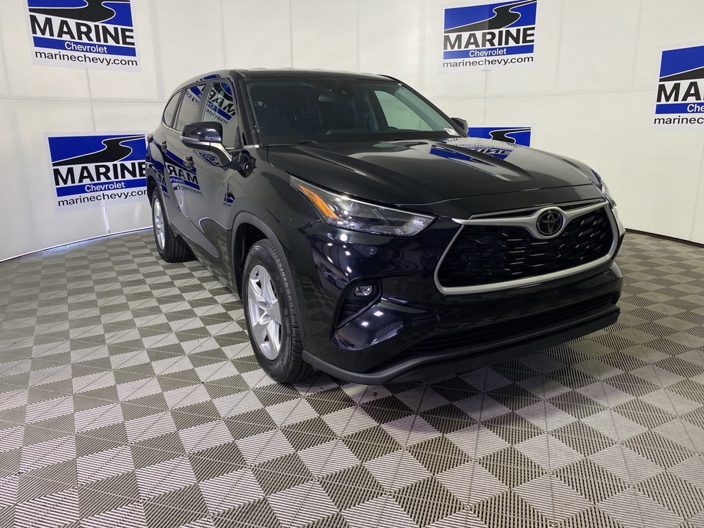Used 2023 Toyota Highlander LE