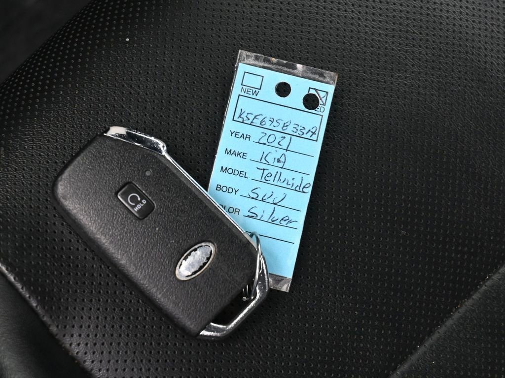 Used 2021 Kia Telluride LX image 18