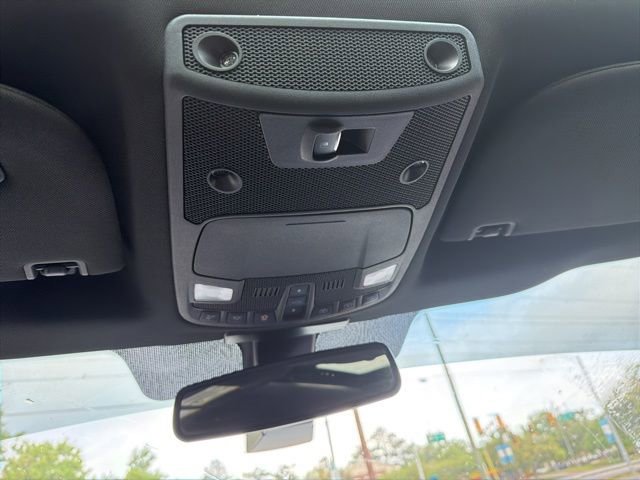 Used 2017 Ford F150 Platinum w/ Equipment Group 701A Luxury image 16