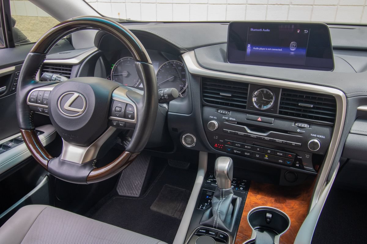 Used 2019 Lexus RX 350L FWD w/ Premium Package image 26