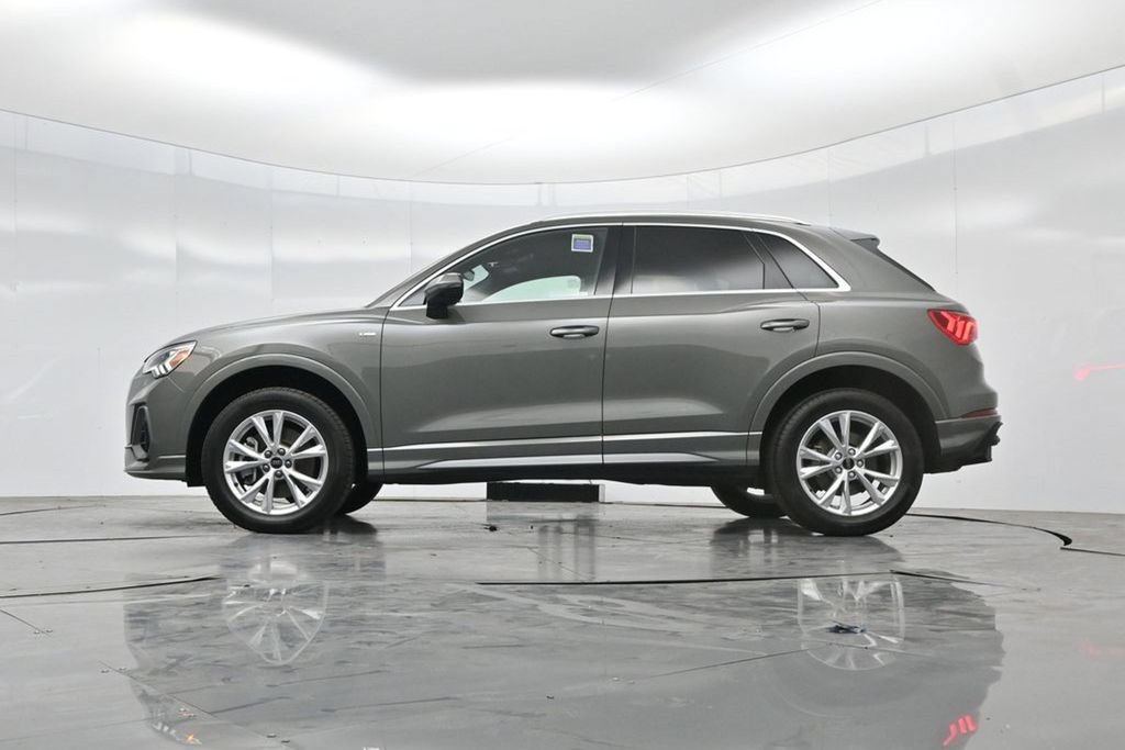 Used 2025 Audi Q3 2.0T Premium AWD/4WD image 45