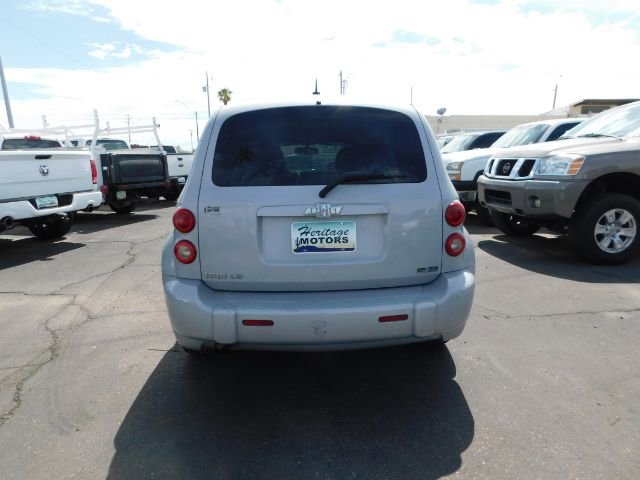 Used 2009 Chevrolet HHR LS image 6