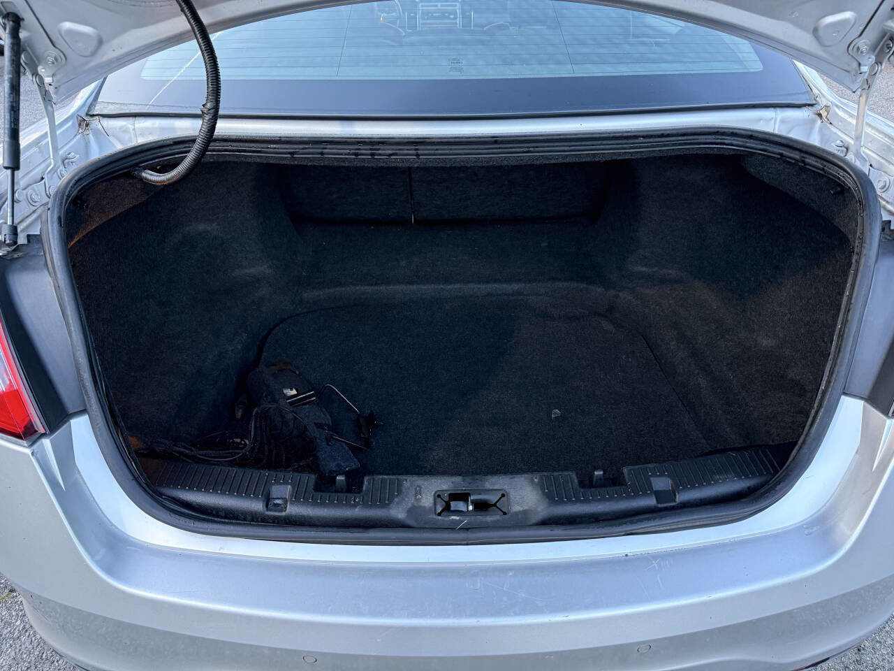 Used 2012 Ford Taurus Limited image 18