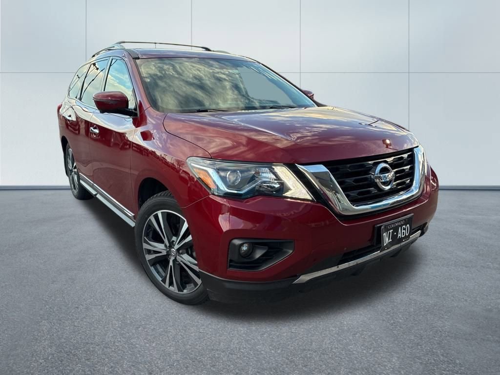 Used 2020 Nissan Pathfinder Platinum image 1