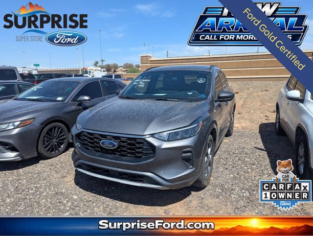 Used 2024 Ford Escape ST-Line w/ Tech Pack #1 FWD image 1