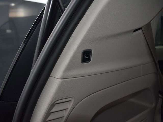 Used 2023 Chrysler Pacifica Limited image 38