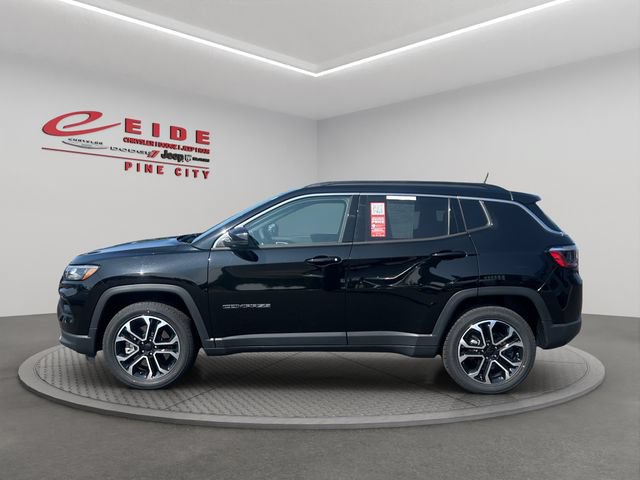 Used 2024 Jeep Compass Limited AWD/4WD image 6