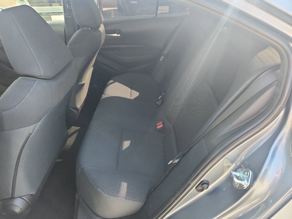 Used 2021 Toyota Corolla LE w/ Carpet Mat Package (TMS) FWD image 11